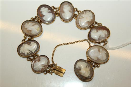 Cameo bracelet